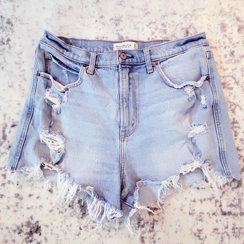 Abercrombie & Fitch Ultra High Rise Mom shorts 14